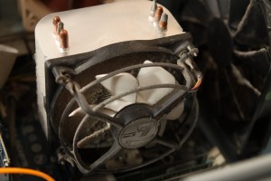 Heat sink and fan, before cleaning up dust